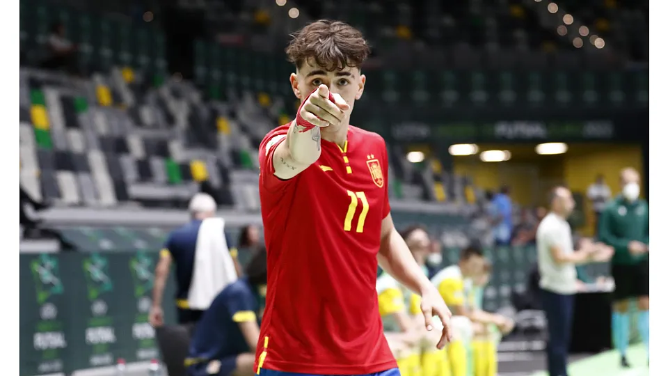 España venció a Rumanía por 9-0 en el debut en el Europeo Sub-19 de fútbol sala.