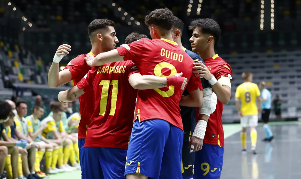 España venció a Rumanía por 9-0 en el debut en el Europeo Sub-19 de fútbol sala.