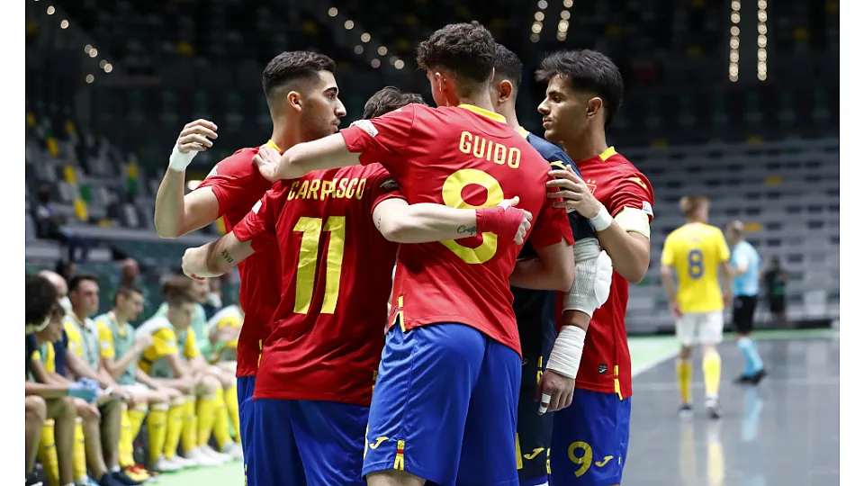 España venció a Rumanía por 9-0 en el debut en el Europeo Sub-19 de fútbol sala.