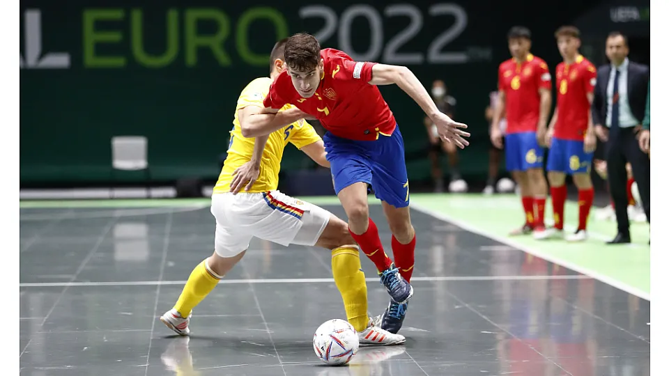 España venció a Rumanía por 9-0 en el debut en el Europeo Sub-19 de fútbol sala.