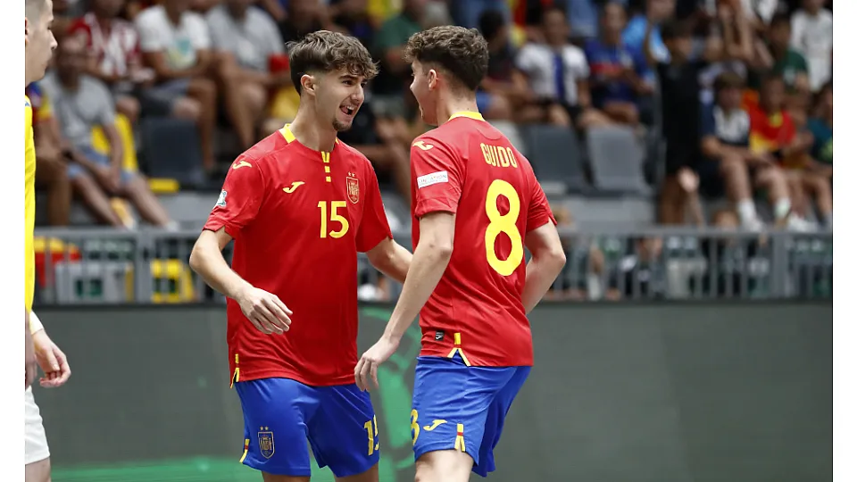 España venció a Rumanía por 9-0 en el debut en el Europeo Sub-19 de fútbol sala.