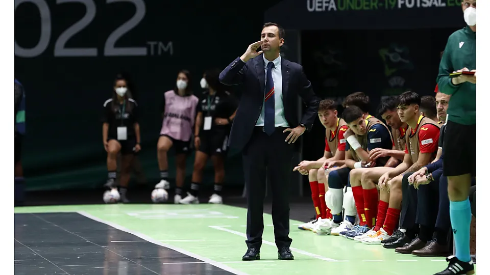 España venció a Rumanía por 9-0 en el debut en el Europeo Sub-19 de fútbol sala.