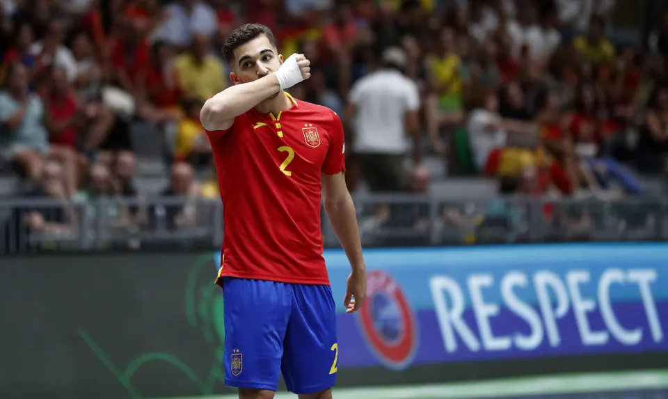 España venció a Rumanía por 9-0 en el debut en el Europeo Sub-19 de fútbol sala.