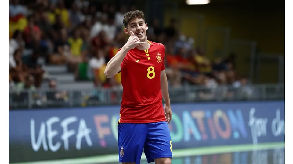 España venció a Rumanía por 9-0 en el debut en el Europeo Sub-19 de fútbol sala.