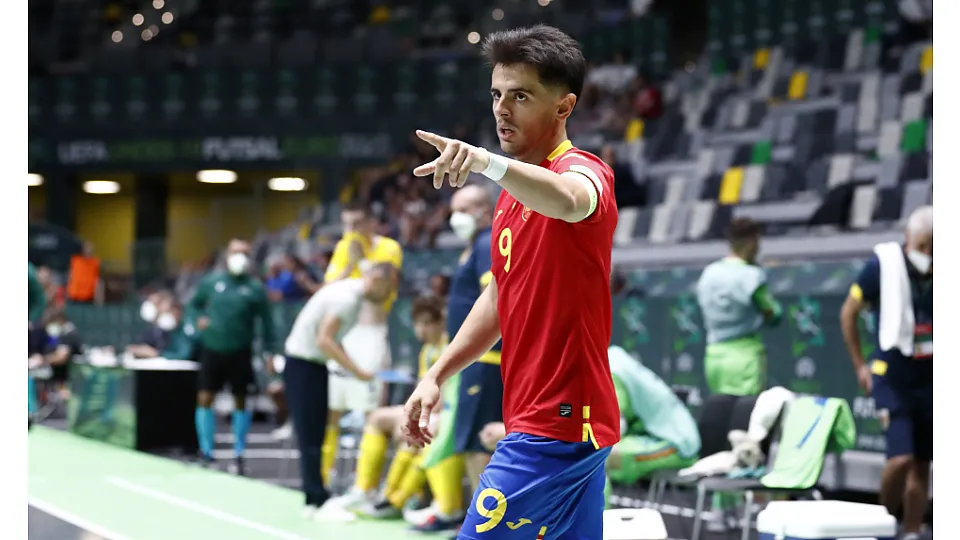 España venció a Rumanía por 9-0 en el debut en el Europeo Sub-19 de fútbol sala.