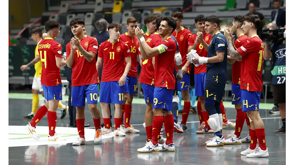 España venció a Rumanía por 9-0 en el debut en el Europeo Sub-19 de fútbol sala.