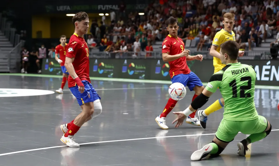 La Selección Española Sub-19 de Fútbol Sala, ante Ucrania.