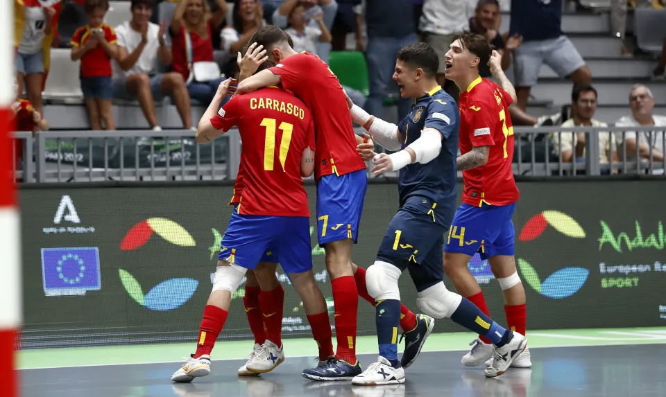 La Selección Española Sub-19 de Fútbol Sala, ante Ucrania.