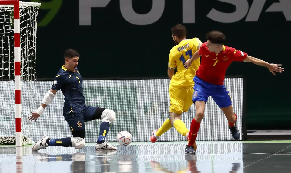 La Selección Española Sub-19 de Fútbol Sala, ante Ucrania.