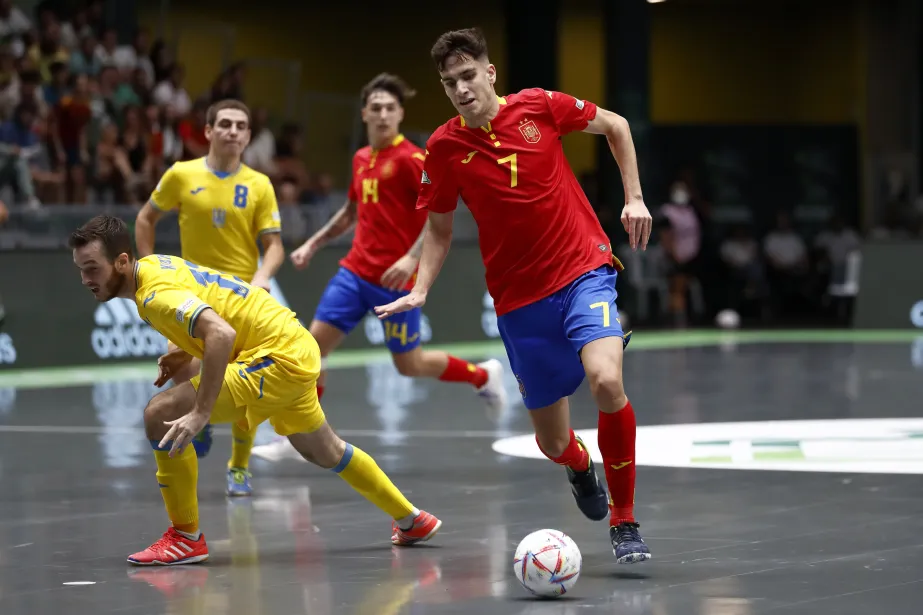 La Selección Española Sub-19 de Fútbol Sala, ante Ucrania.