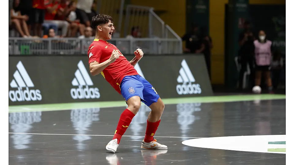 La Selección Española Sub-19 de Fútbol Sala, ante Ucrania.