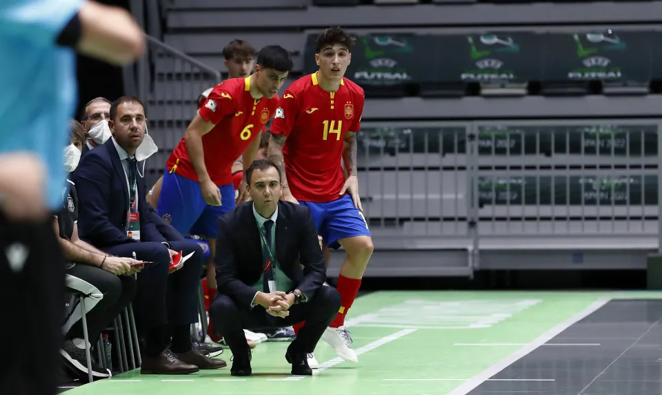 La Selección Española Sub-19 de fútbol sala, ante Polonia.