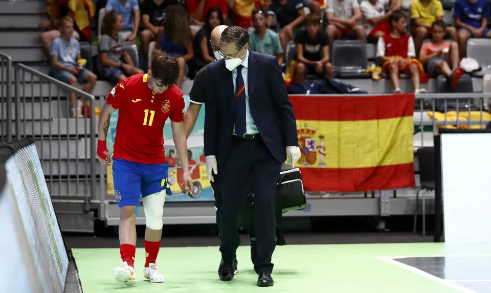 La Selección Española Sub-19 de fútbol sala, ante Polonia.
