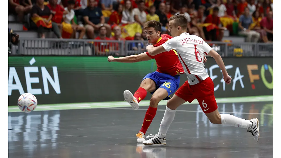 La Selección Española Sub-19 de fútbol sala, ante Polonia.
