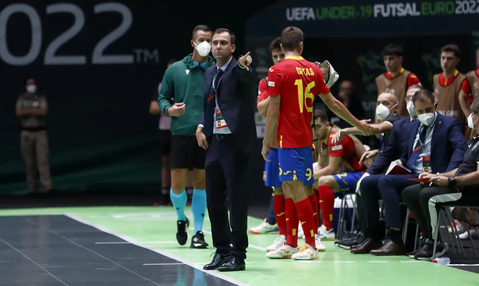 La Selección Española Sub-19 de fútbol sala, ante Polonia.