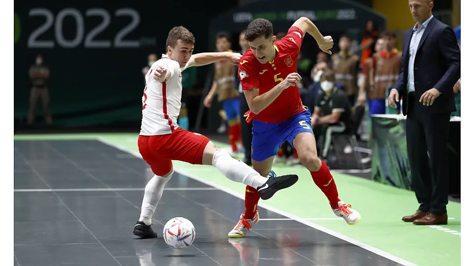 La Selección Española Sub-19 de fútbol sala, ante Polonia.