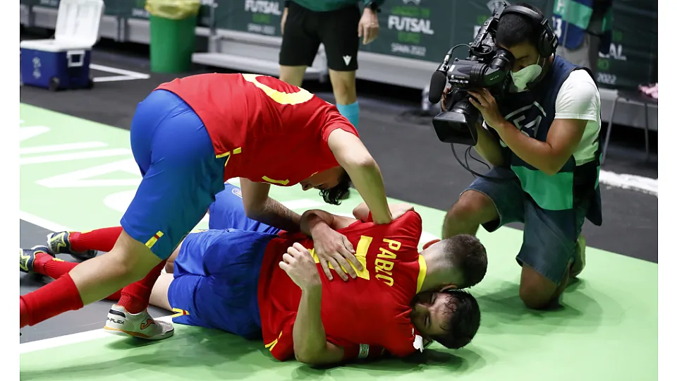 La Selección Española Sub-19 de fútbol sala, ante Polonia.