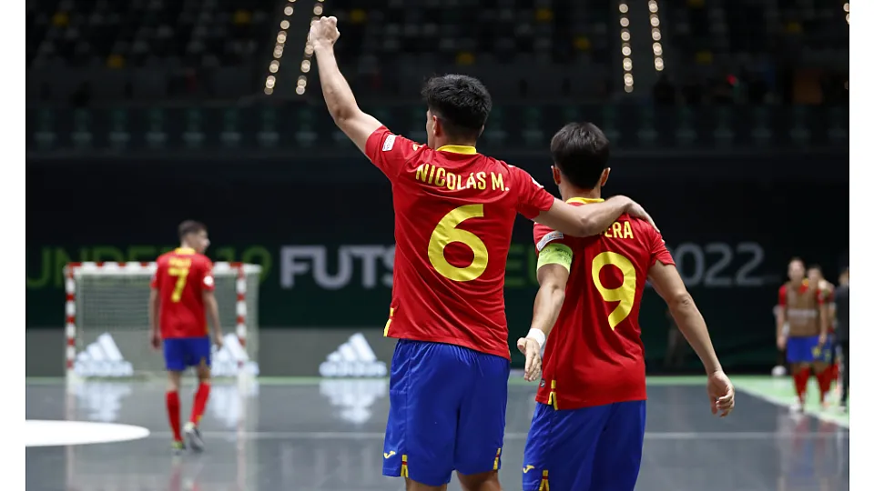 La Selección Española Sub-19 de fútbol sala, ante Polonia.