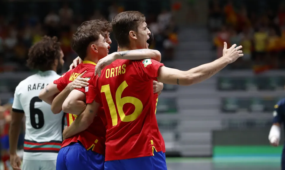 La Selección Española Sub-19 de fútbol sala, en la final del Europeo ante Portugal.