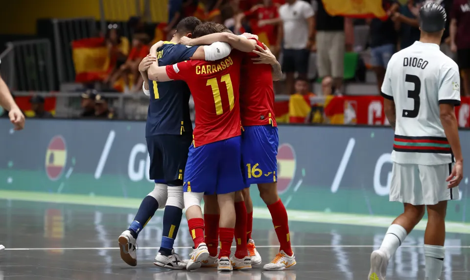 La Selección Española Sub-19 de fútbol sala, en la final del Europeo ante Portugal.