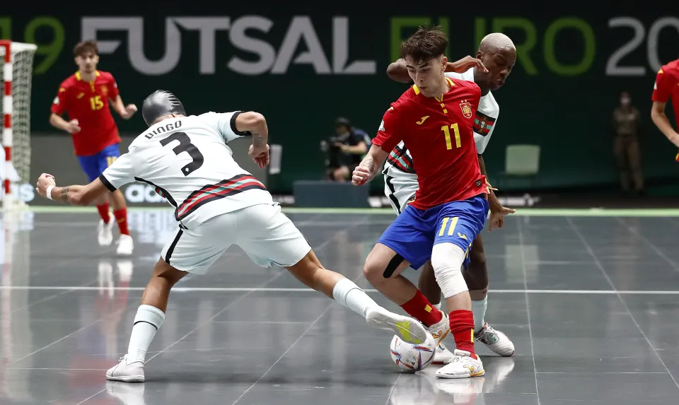 La Selección Española Sub-19 de fútbol sala, en la final del Europeo ante Portugal.
