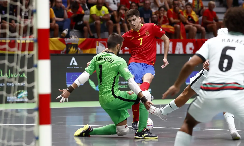 La Selección Española Sub-19 de fútbol sala, en la final del Europeo ante Portugal.