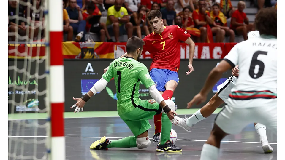 La Selección Española Sub-19 de fútbol sala, en la final del Europeo ante Portugal.