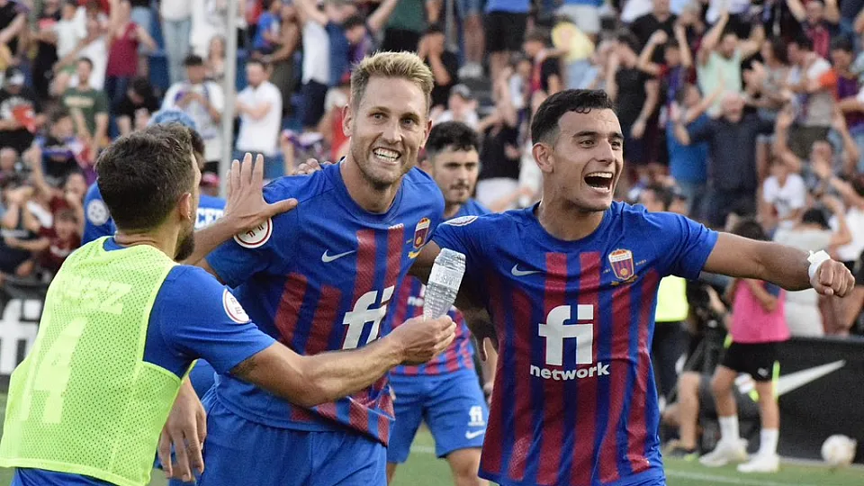 El CD Eldense completa una remontada que vale un ascenso histórico |  www.rfef.es