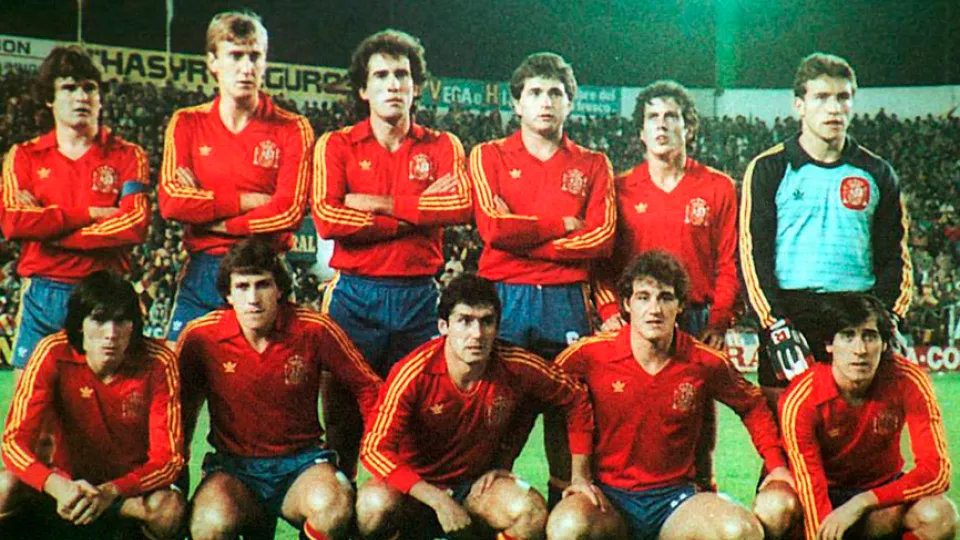 La Selección española posa antes de su encuentro contra Malta en Sevilla