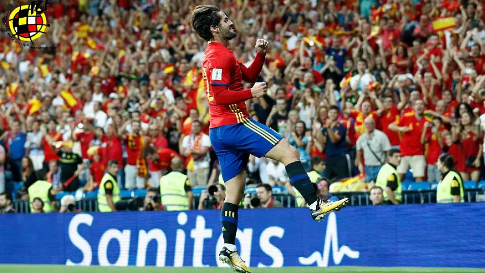 Isco celebra un gol en el Santiago Bernabéu
