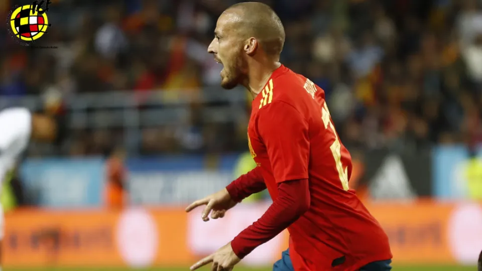 David Silva festeja un gol con la Selección española