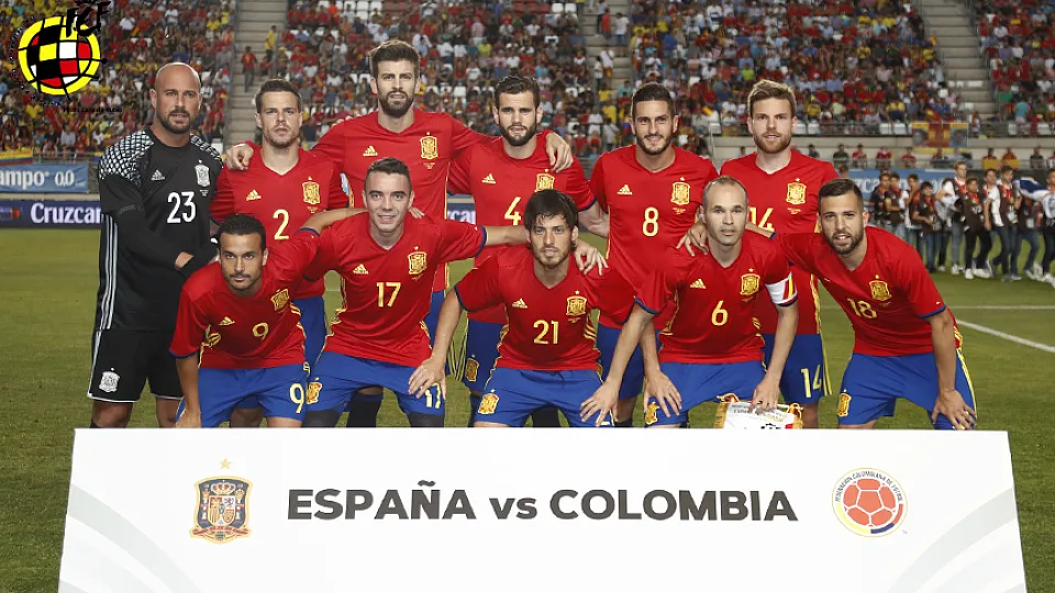 Los jugadores de la Selección posan para las cámaras