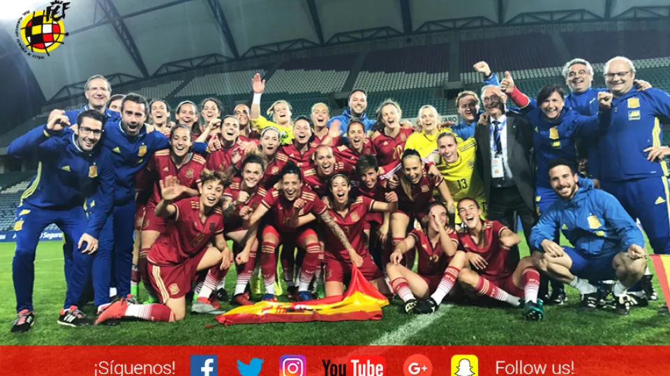 Las jugadoras de la selección celebran un gol en la Copa Algarve