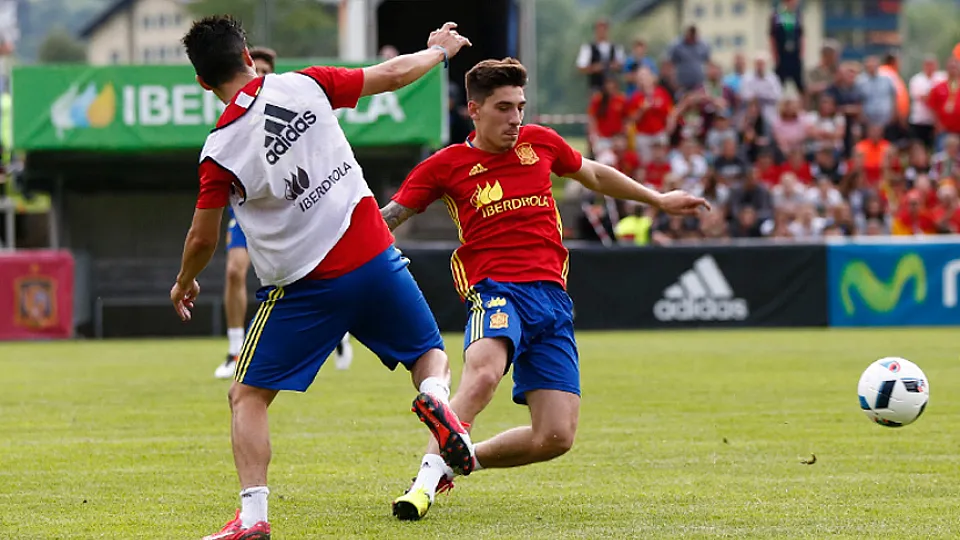 Bellerín con la Selección española