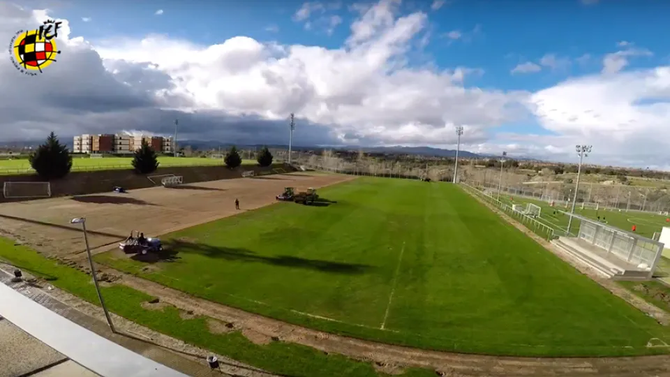 La Ciudad del Fútbol estrena césped nuevo para afrontar el Mundial de Rusia