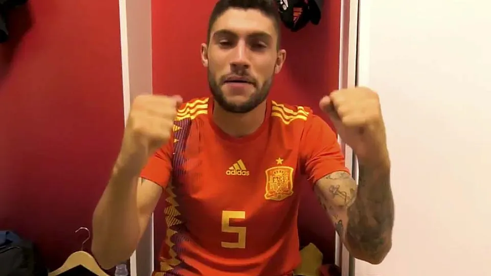 DESDE DENTRO | ¡Así vivió el vestuario la clasificación para la Eurocopa!