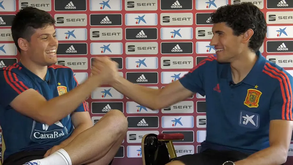 ¿Quién sabe más de quién... Jesús Vallejo o Jorge Meré?