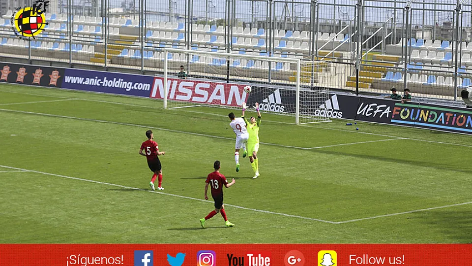 CRÓNICA | España comeinza con