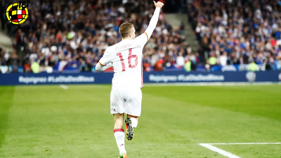 Gerard Deulofeu celebra el tanto logrado ante Francia en Saint-Denis