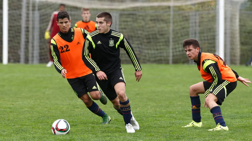 Entrenamiento de la Selección española Sub-16