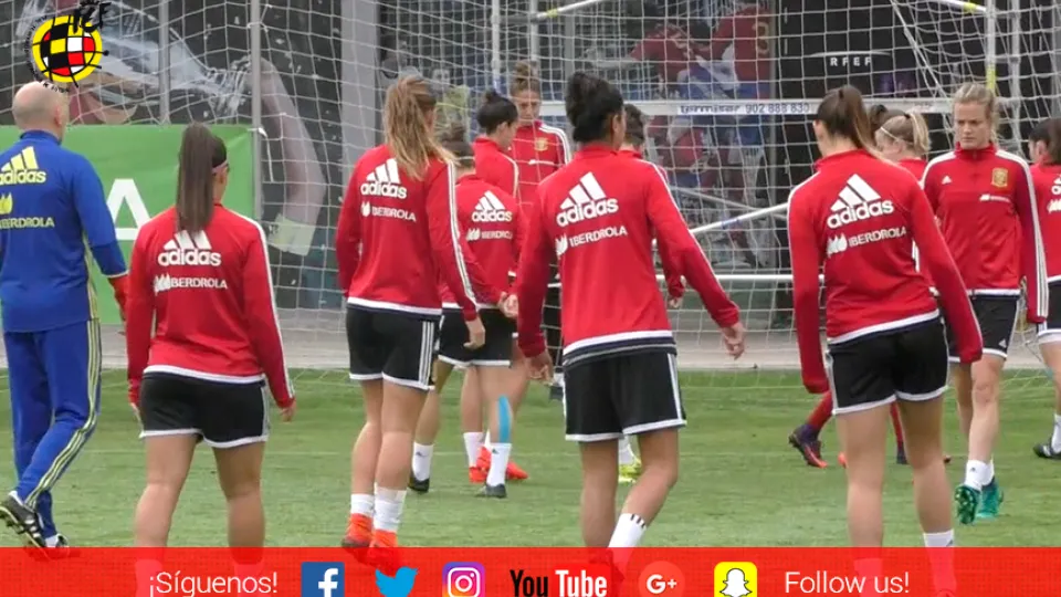 No te pierdas las mejores imágenes del entrenamiento de la absoluta femenina
