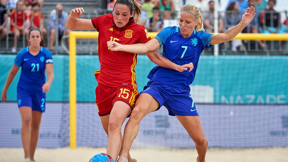 CRÓNICA | España no puede frente a Holanda en la primera jornada (1-2)
