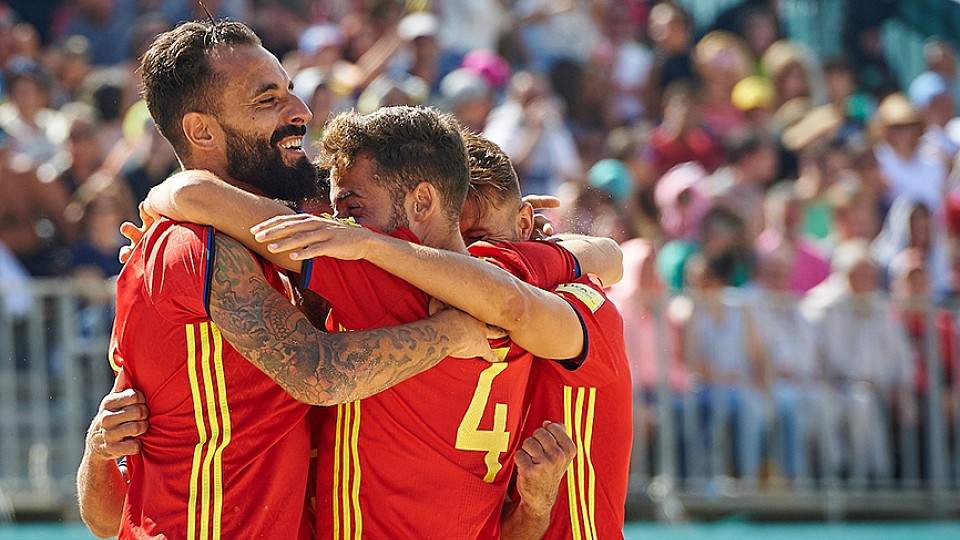 CRÓNICA | La Selección Española de Fútbol playa consigue una grandísima victoria ante Ucrania (4-3)