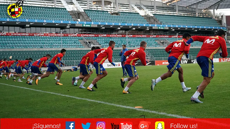 Los jugadores de la Selección española Sub-21 durante su entrenamiento en Tallin