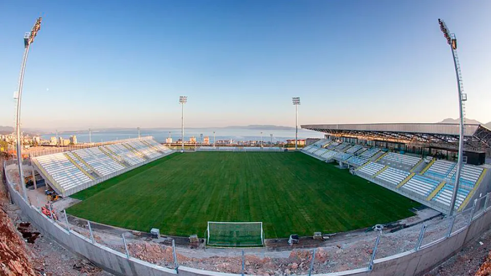 Vista panorámica del estadio Rujevica en Rijeka (Croacia)