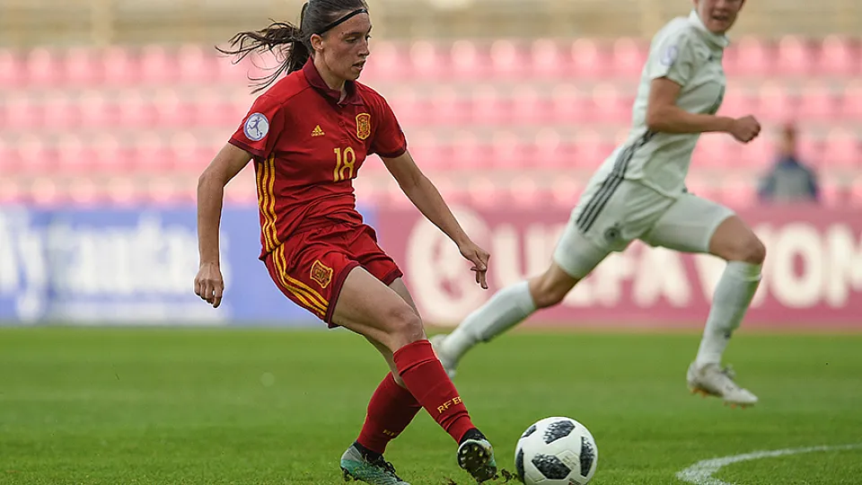 Eva remata a puerta en su primer tanto