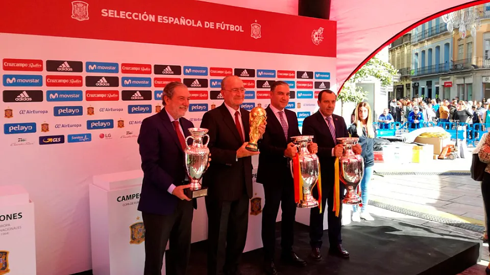 Inauguración de la fan zone de málaga