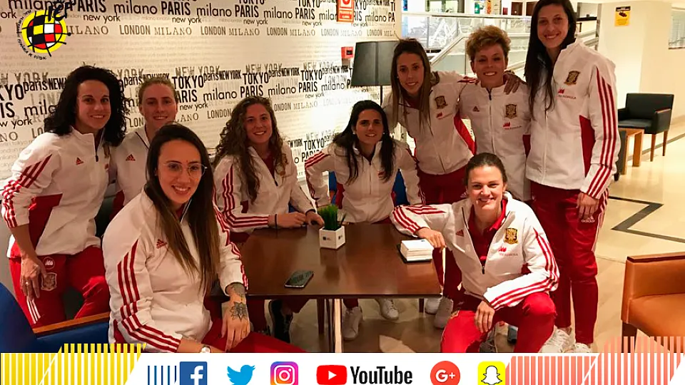 Las jugadoras de la selección española femenina, a su llegada a la concentración