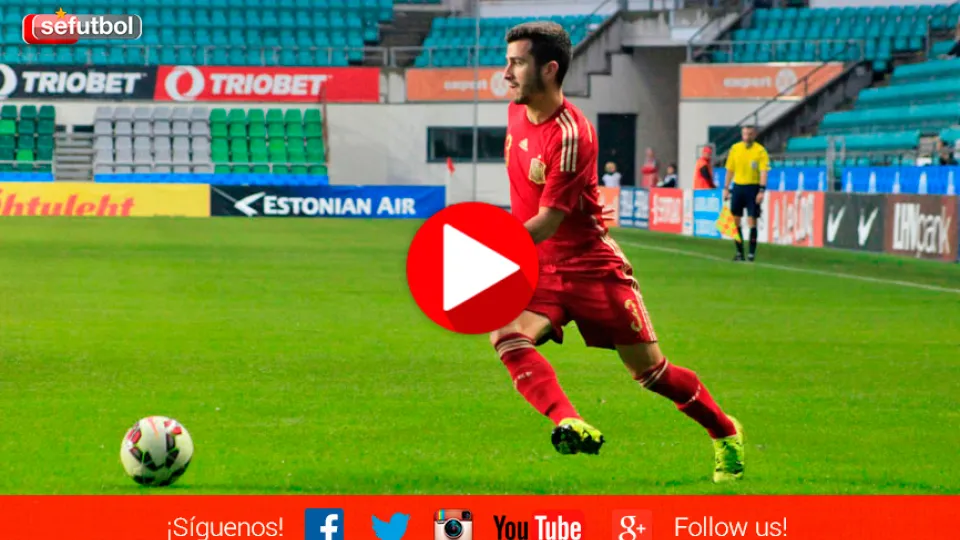 José Gayà en una acción ante Estonia