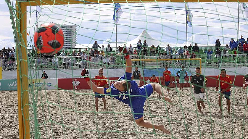 CRÓNICA | España sigue con rumbo directo hacia a la Superfinal (9-5)